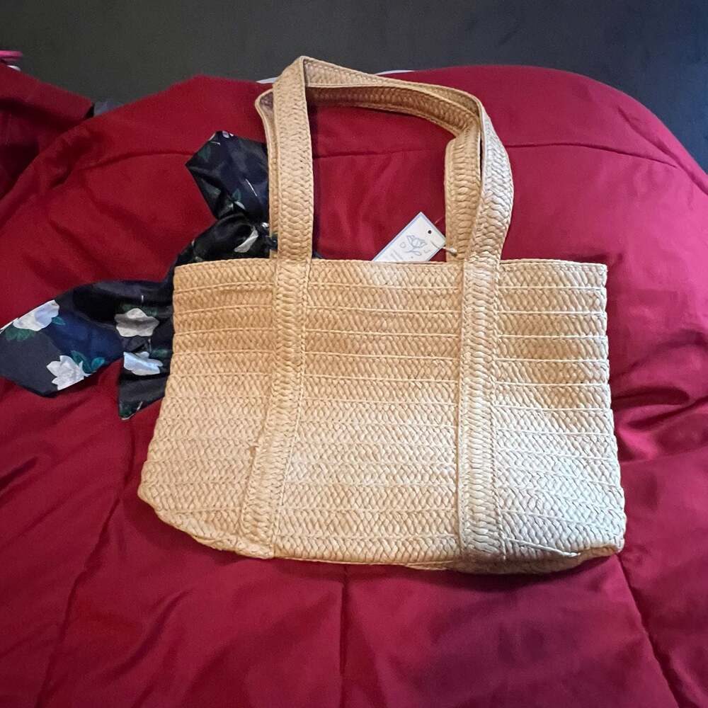 Draper James Everyday Straw Tote Bag with Blue Floral Scarf - Picture 5 of 9